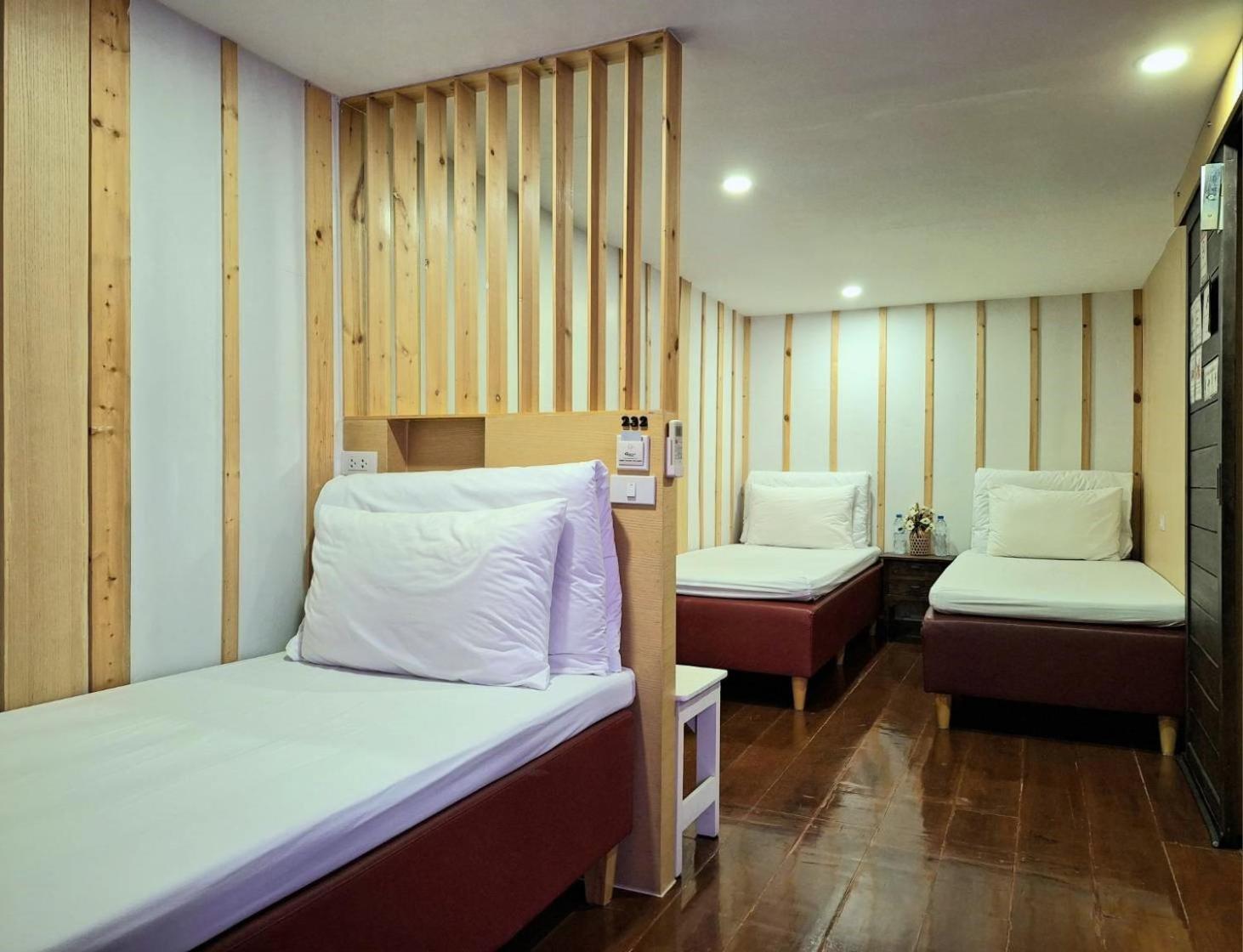 Check-In My Hostel Bangkok Ngoại thất bức ảnh